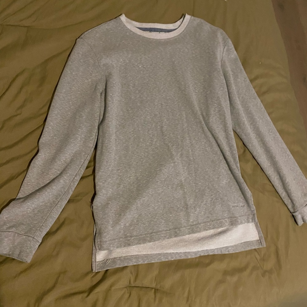 gray crew neck